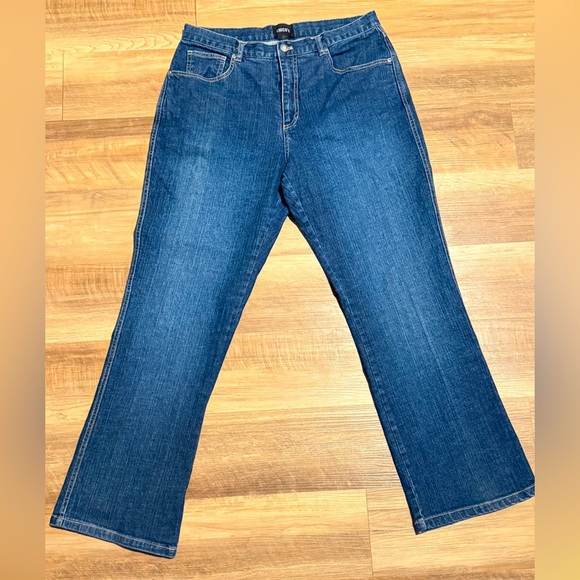 Chicos Jeans Women’s Size M (10/12) Blue Dark Wash Zip Fly Hi Rise 5 Pockets EUC - Picture 1 of 9